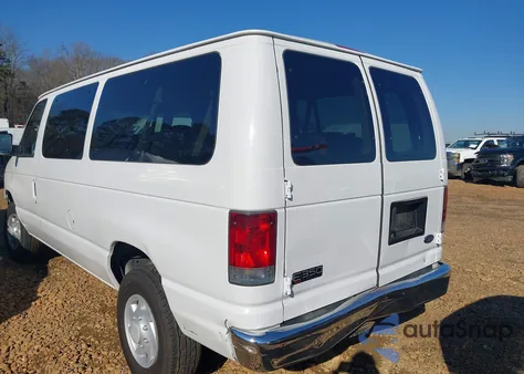 2005 Ford E-350 Super Duty Chateau/Xl/Xlt z USA, uszkodzony, nr VIN 1FBNE31L35HB07915